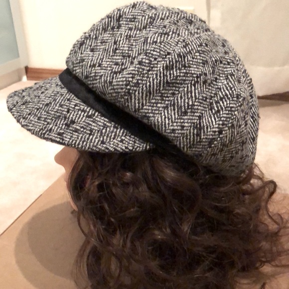 Chevron Winter Hat. - Picture 2 of 4